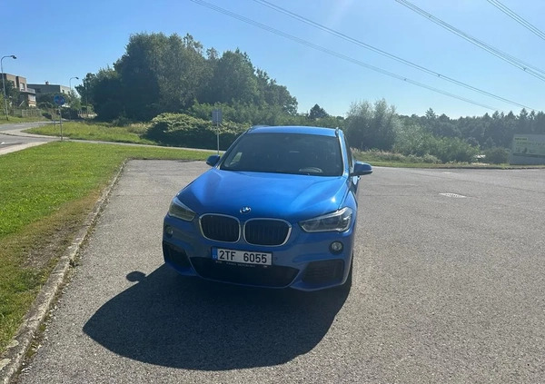 BMW X1 cena 79999 przebieg: 216000, rok produkcji 2018 z Bielawa małe 211